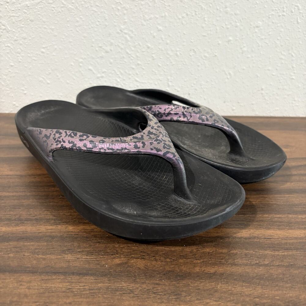 OOFOS Oolala Women's 6 Purple Leopard Comfort Recovery Sandals Flip Flops Thongs